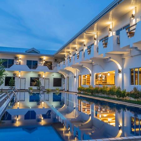 Adela Resort Panglao Εξωτερικό φωτογραφία